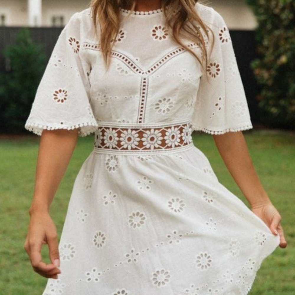 White Eyelet Flutter Sleeve Boho Dress Small